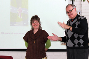Eva Oskarsson tillsammans med Lennart Moberg, Primärvårdsdirektör och moderator för dagen.